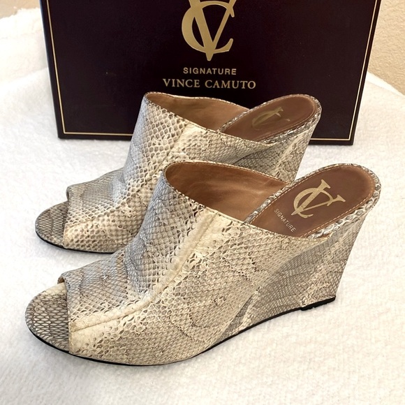 VC Signature Collection Colette Snake Embossed Leather Slip-on EUC - Picture 9 of 16